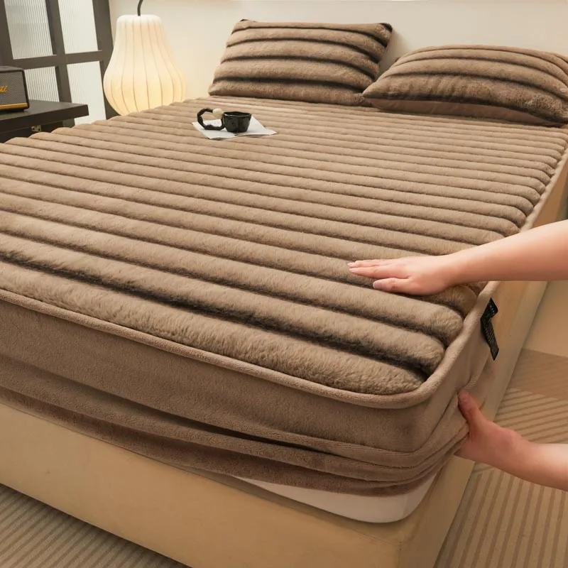 New Thickened Imitation Rabbit Fur Fitted Sheet with All Around Elastic Bands Winter Warm Bed Linen Plush Soft Mattress Cover